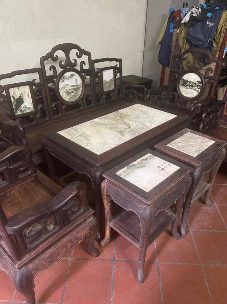 bàn ghế gỗ cũ